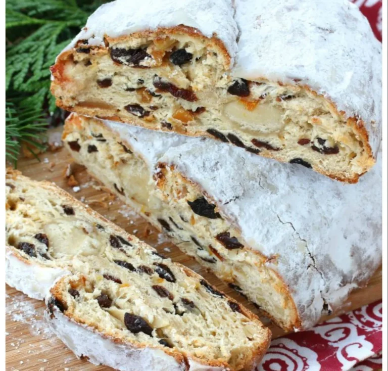 Bestes Rezept für deutschen Stollen mit Trockenfrüchten und Nüssen