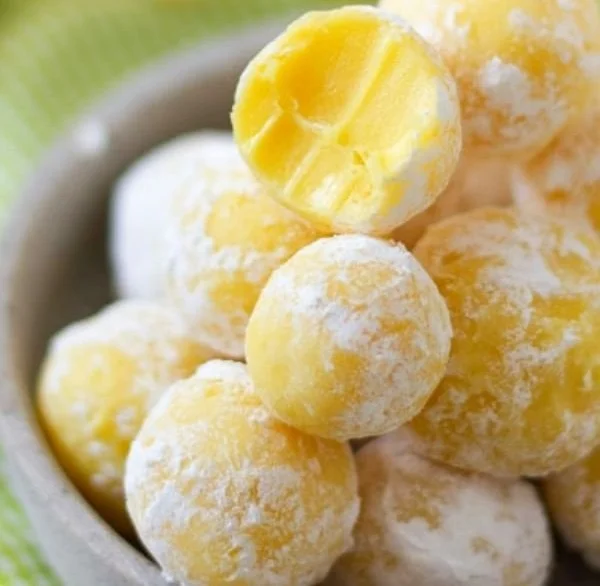 Zitronenpralinen Rezept mit frischen Zutaten und Zubereitungsschritten